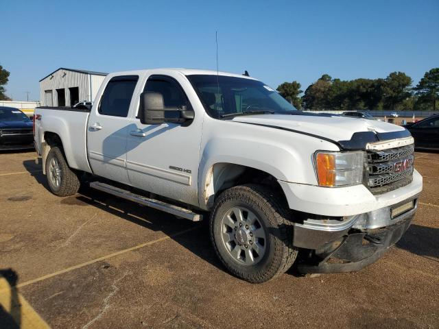 1GT121C85CF143047 - 2012 GMC SIERRA K2500 SLT WHITE photo 4