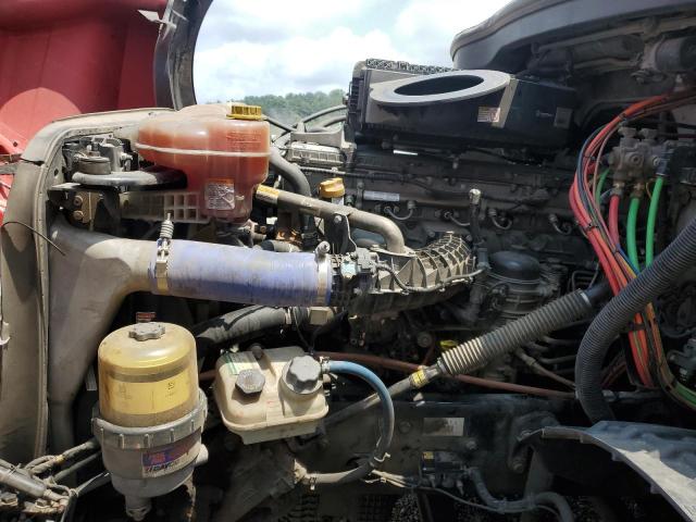 3AKJHHDR7JSJS3411 - 2018 FREIGHTLINER CASCADIA 1 Rot Foto 7