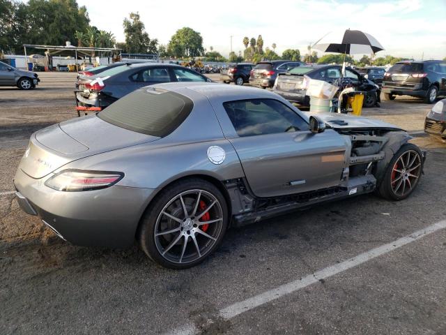 WDDRJ7JA1DA010028 - 2013 MERCEDES-BENZ SLS AMG GT GRAY photo 3