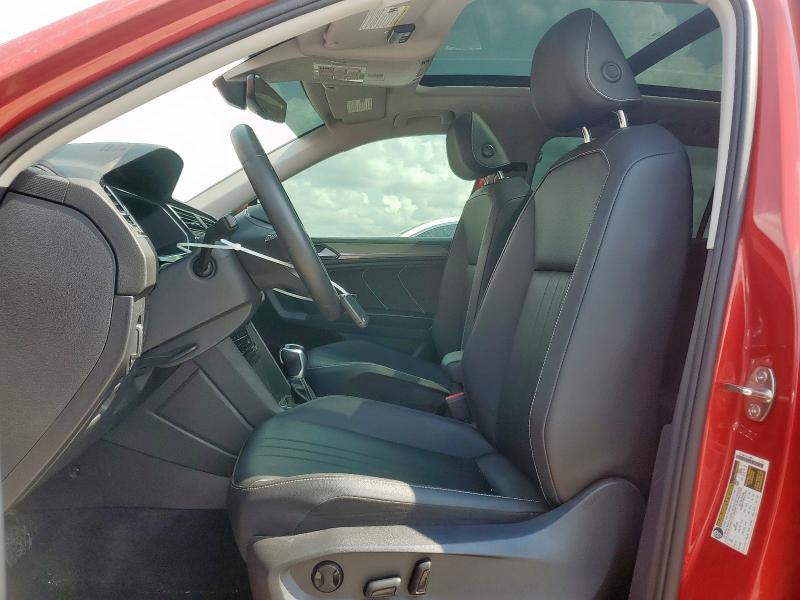 3VVNB7AX8PM031560 - 2023 VOLKSWAGEN TIGUAN SE Rot Foto 7