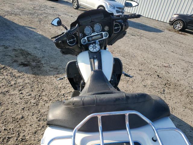 1HD1FC4138Y618836 - 2008 HARLEY-DAVIDSON FLHTCUI 白色 照片 6