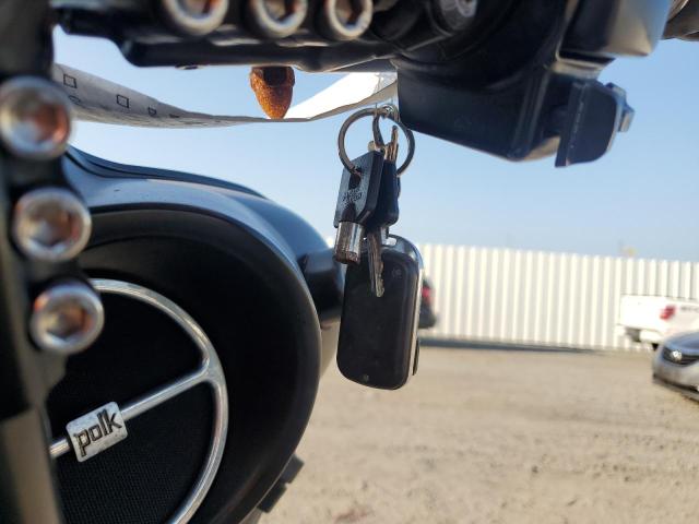 1HD1FC4138Y618836 - 2008 HARLEY-DAVIDSON FLHTCUI 白色 照片 8