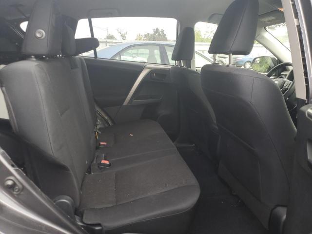 JTMBFREV9JJ207773 - 2018 TOYOTA RAV4 LE Графитовый фото 11