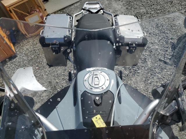 WB10M1306R6K27531 - 2024 BMW R 1250 GS ADVENTURE GRAY photo 5