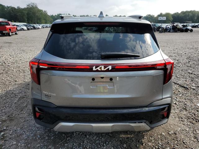 KNDER2AA4R7485956 - 2024 KIA SELTOS EX GRAY photo 6