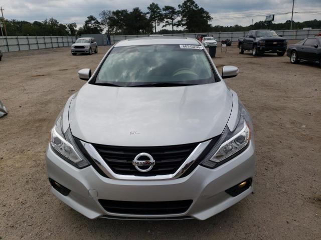 1N4AL3AP5HC211929 - 2017 NISSAN ALTIMA 2.5 SILVER photo 5