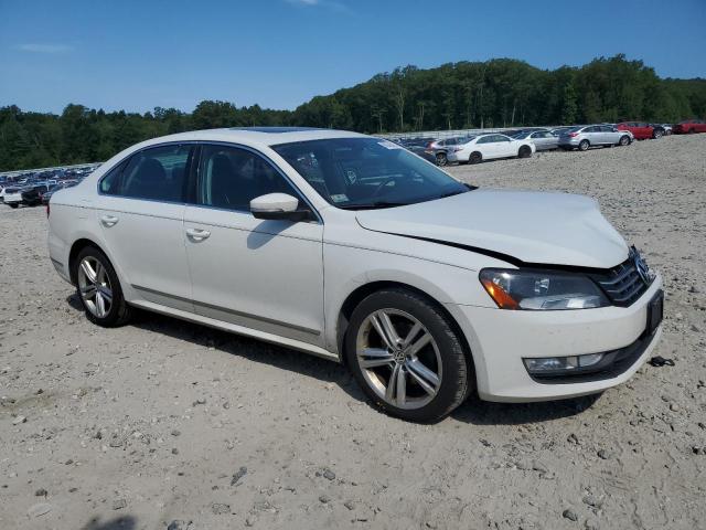 1VWCN7A39EC039141 - 2014 VOLKSWAGEN PASSAT SEL თეთრი ფოტო 4