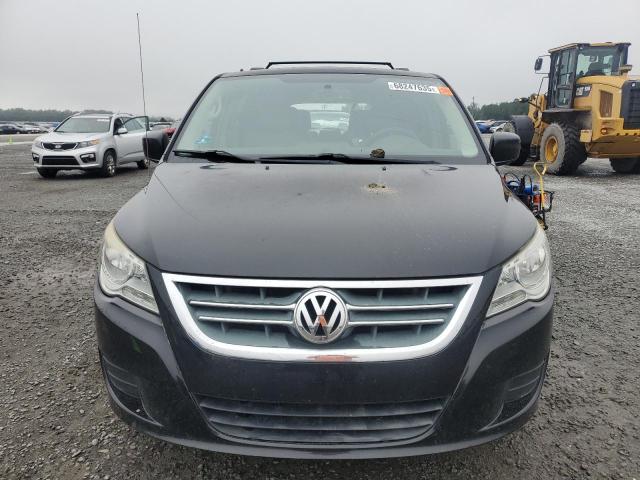 2C4RVABG5CR393657 - 2012 VOLKSWAGEN ROUTAN SE BLACK photo 5
