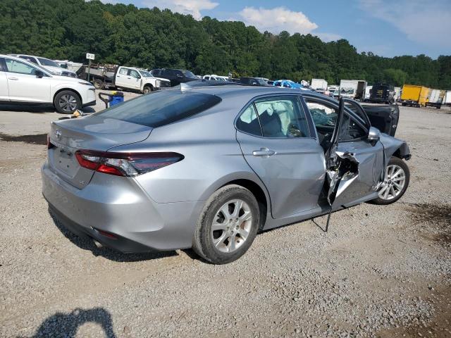 4T1C11AK4PU727656 - 2023 TOYOTA CAMRY LE SILVER photo 3