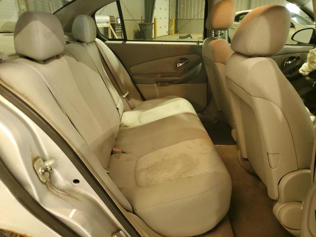 1G1ZS52F85F286581 - 2005 CHEVROLET MALIBU SILVER photo 10