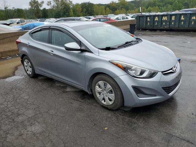 5NPDH4AE1GH760365 - 2016 HYUNDAI ELANTRA SE SILVER photo 4