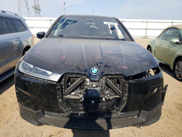 WB523CF01RCR31333 - 2024 BMW IX XDRIVE50 BLACK photo 5