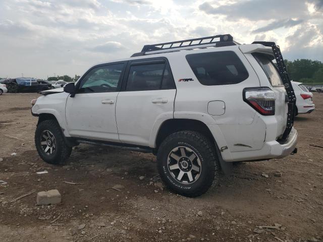 JTEBU5JR1J5554414 - 2018 TOYOTA 4RUNNER SR5/SR5 PREMIUM WHITE photo 2