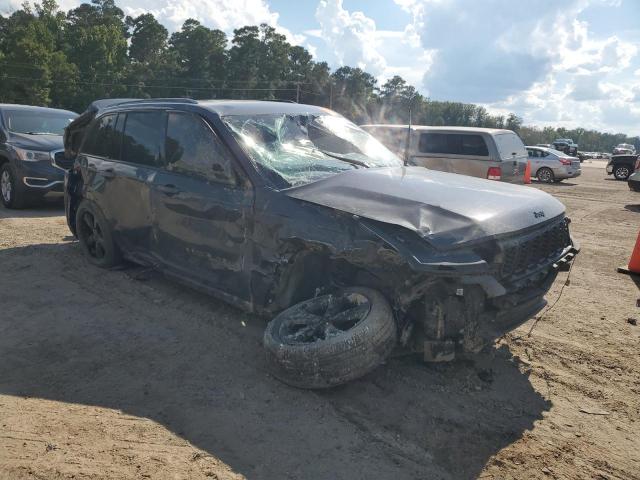 1C4RJGAG1PC551703 - 2023 JEEP GRAND CHEROKEE LAREDO ნაცრისფერი ფოტო 4