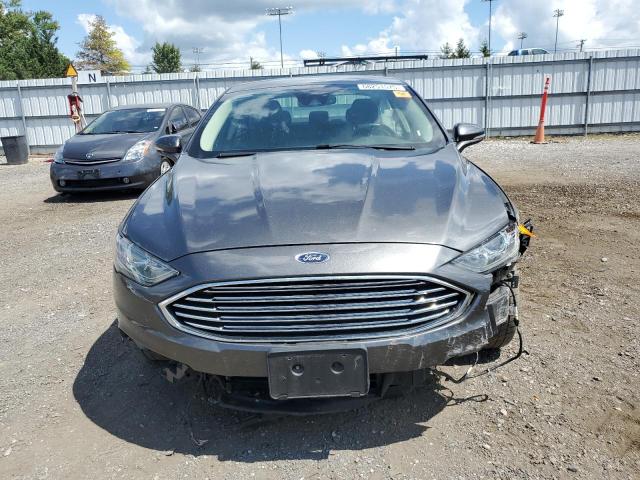 3FA6P0HD9JR281638 - 2018 FORD FUSION SE 灰色 照片 5