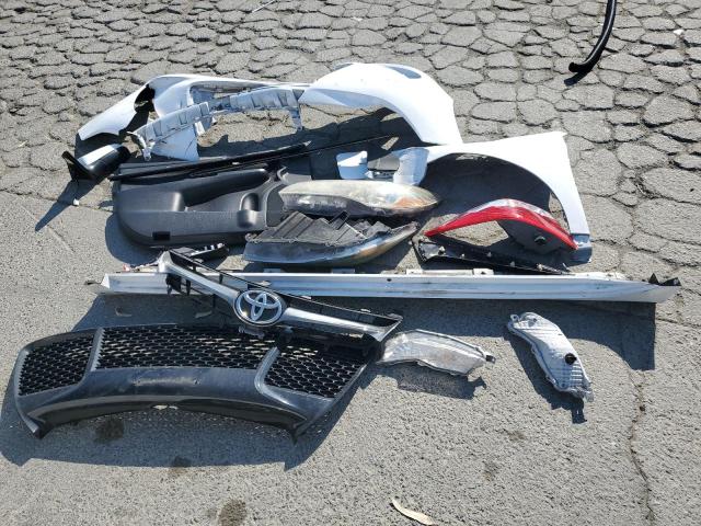 4T1BF1FK0FU034197 - 2015 TOYOTA CAMRY LE WHITE photo 12