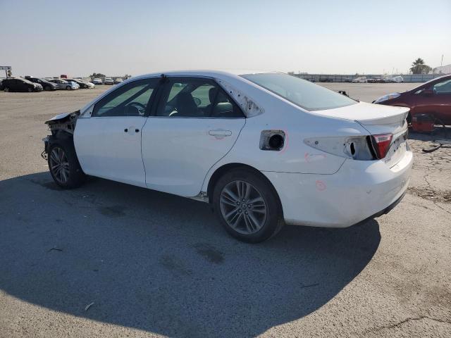 4T1BF1FK0FU034197 - 2015 TOYOTA CAMRY LE WHITE photo 2