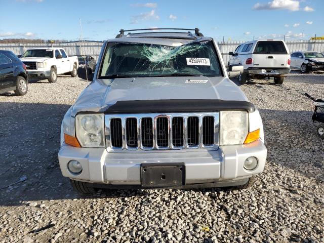 1J8HG48KX6C151648 - 2006 JEEP COMMANDER SILVER photo 5