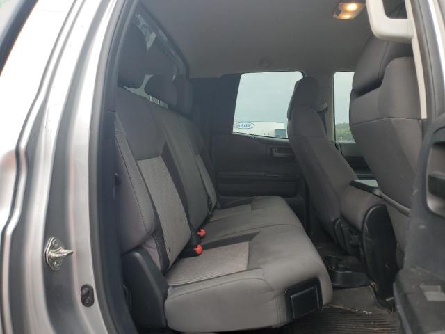 5TFUM5F12EX054093 - 2014 TOYOTA TUNDRA DOUBLE CAB SR/SR5 SILVER photo 10