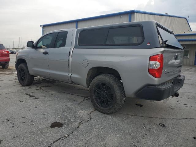 5TFUM5F12EX054093 - 2014 TOYOTA TUNDRA DOUBLE CAB SR/SR5 SILVER photo 2