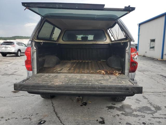 5TFUM5F12EX054093 - 2014 TOYOTA TUNDRA DOUBLE CAB SR/SR5 SILVER photo 6
