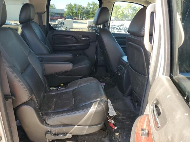 1GYS4HEFXER130809 - 2014 CADILLAC ESCALADE ESV LUXURY SILVER photo 11