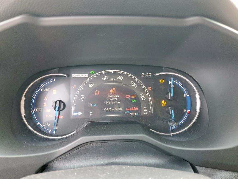 4T3RWRFV1SU175983 - 2025 TOYOTA RAV4 XLE GRAY photo 9