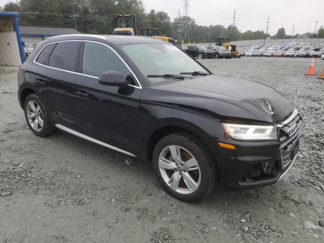 WA1BNAFY7K2135023 - 2019 AUDI Q5 PREMIUM PLUS BLACK photo 4