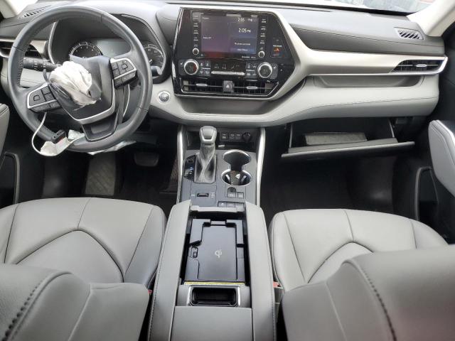 5TDGZRAH3NS142117 - 2022 TOYOTA HIGHLANDER XLE BLUE photo 8