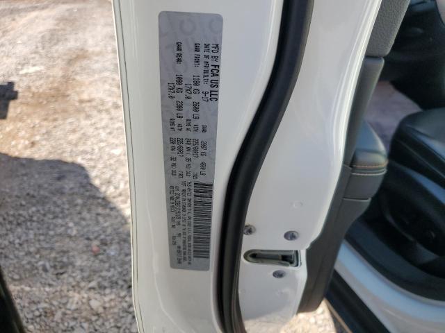 3C4NJDBB7JT153178 - 2018 JEEP COMPASS LATITUDE WHITE photo 14