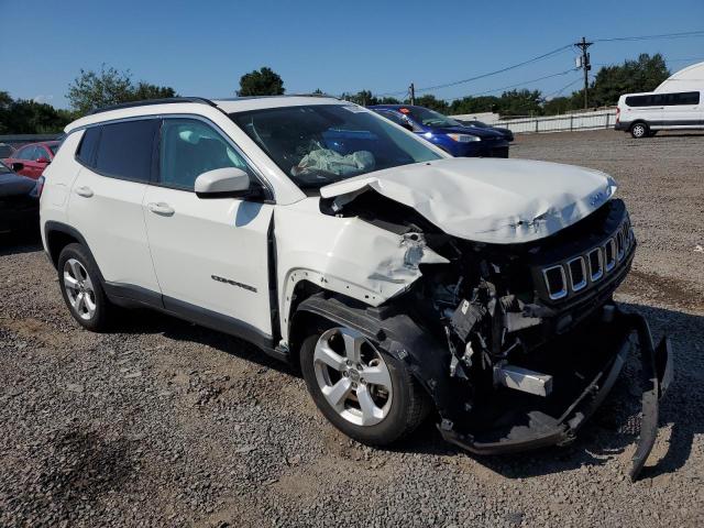 3C4NJDBB7JT153178 - 2018 JEEP COMPASS LATITUDE WHITE photo 4