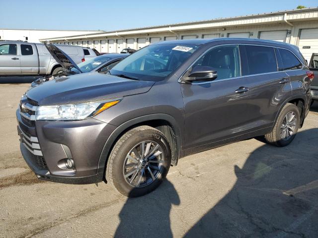 2017 TOYOTA HIGHLANDER SE, 
