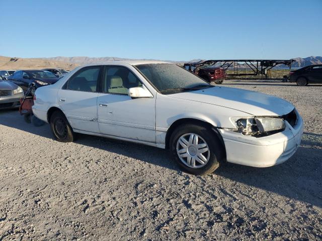 4T1BG22K71U854939 - 2001 TOYOTA CAMRY CE WHITE photo 4