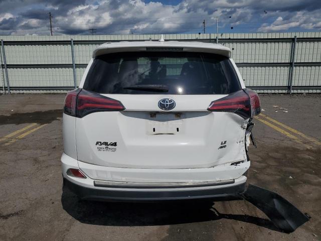 JTMBFREV8JJ745963 - 2018 TOYOTA RAV4 LE WHITE photo 6