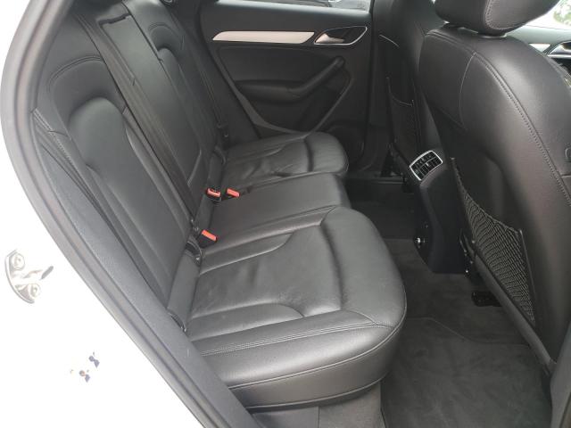 WA1ECCFSXJR026670 - 2018 AUDI Q3 PREMIUM 白色 照片 10