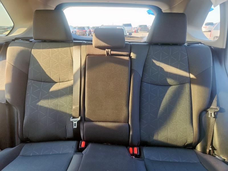 2T3W1RFV0RC288675 - 2024 TOYOTA RAV4 XLE WHITE photo 10