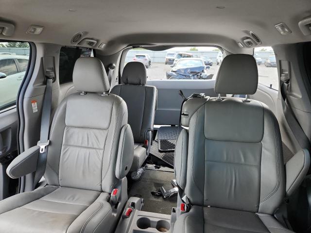 5TDYK3DC7FS582526 - 2015 TOYOTA SIENNA XLE 黑色 照片 10