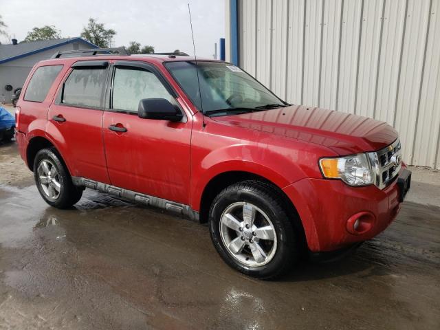 1FMCU9D74AKB30426 - 2010 FORD ESCAPE XLT RED photo 4