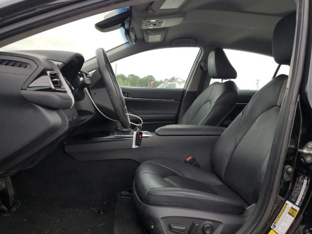 4T1F11AK2LU884447 - 2020 TOYOTA CAMRY XLE BLACK photo 7