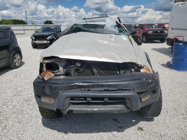 JT3HN86R8X0233079 - 1999 TOYOTA 4RUNNER SR5 银色 照片 5