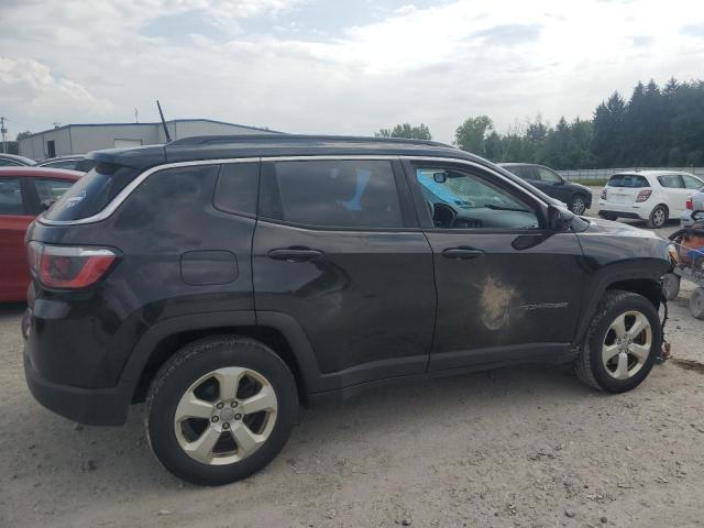 3C4NJDBB4JT201168 - 2018 JEEP COMPASS LATITUDE أسود صورة 3