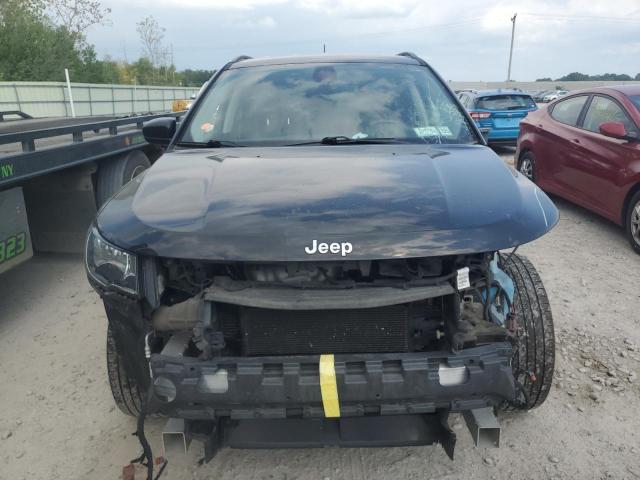3C4NJDBB4JT201168 - 2018 JEEP COMPASS LATITUDE أسود صورة 5