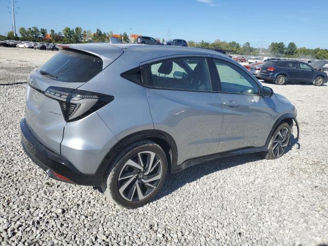 3CZRU5H10KM720589 - 2019 HONDA HR-V SPORT SILVER photo 3