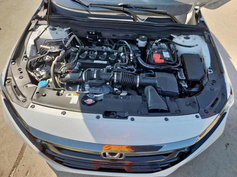 1HGCV1F34JA260694 - 2018 HONDA ACCORD SPORT WHITE photo 11