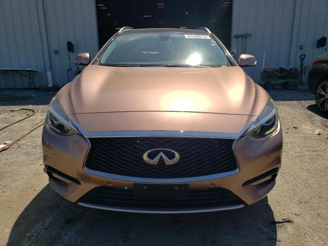 SJKCH5CP7HA018946 - 2017 INFINITI QX30 BASE თაფლისფერი ფოტო 5