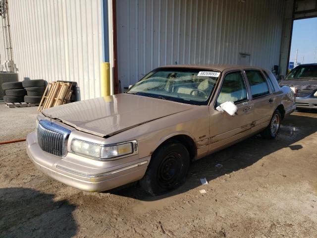 1LNLM82W7VY740957 - 1997 LINCOLN TOWN CAR SIGNATURE TAN photo 1