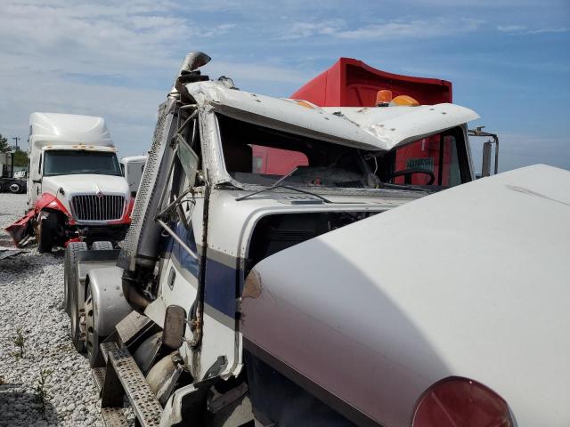 1FUYFDYB2YDF55515 - 2000 FREIGHTLINER CONVENTION FLD120 WHITE photo 9