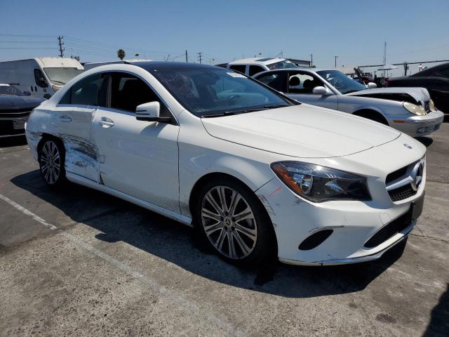 WDDSJ4EB4KN742064 - 2019 MERCEDES-BENZ CLA 250 أبيض صورة 4