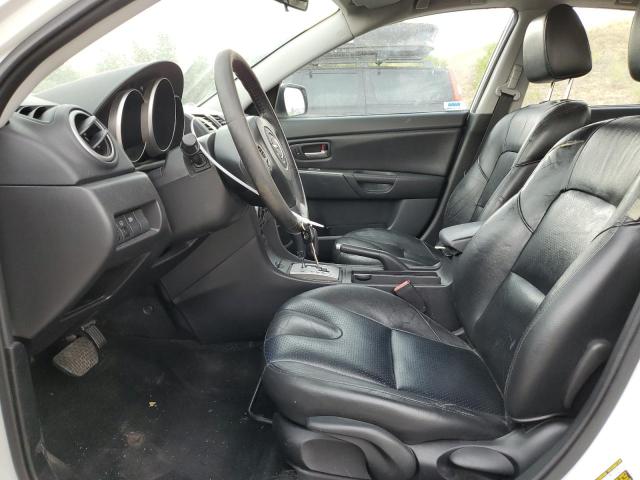 JM1BK343881862896 - 2008 MAZDA 3 HATCHBACK WHITE photo 7