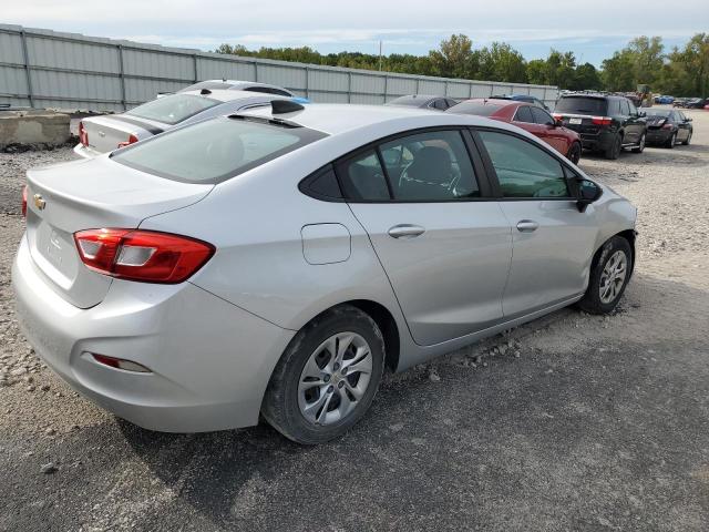 1G1BJ5SM4K7102729 - 2019 CHEVROLET CRUZE SILVER photo 3